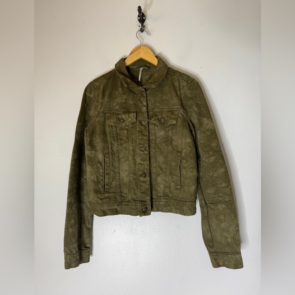 Free People Green Military Camouflage Jean Jacket‎ Small